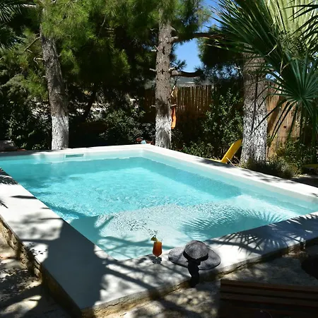 νιrαsτεrο - The House In The Trees Kalloni (Crete)